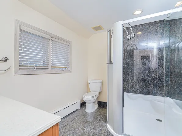 174 Barbara Street image 25 of 37