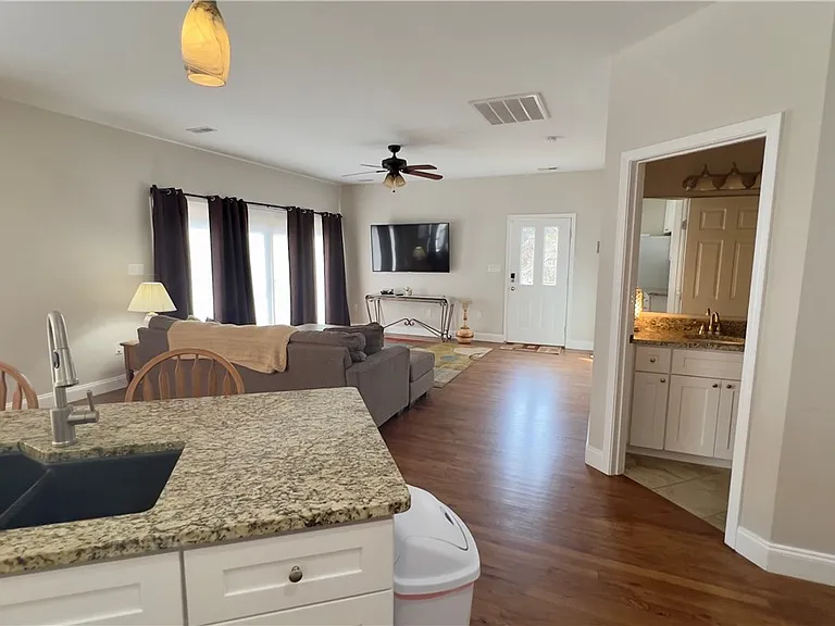 160 Hudgins Lake Rd — Photo 10