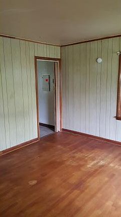 2nd image of 504 Washington St