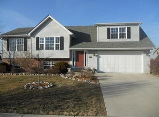 6240 W 136th Pl, Cedar Lake, IN 46303