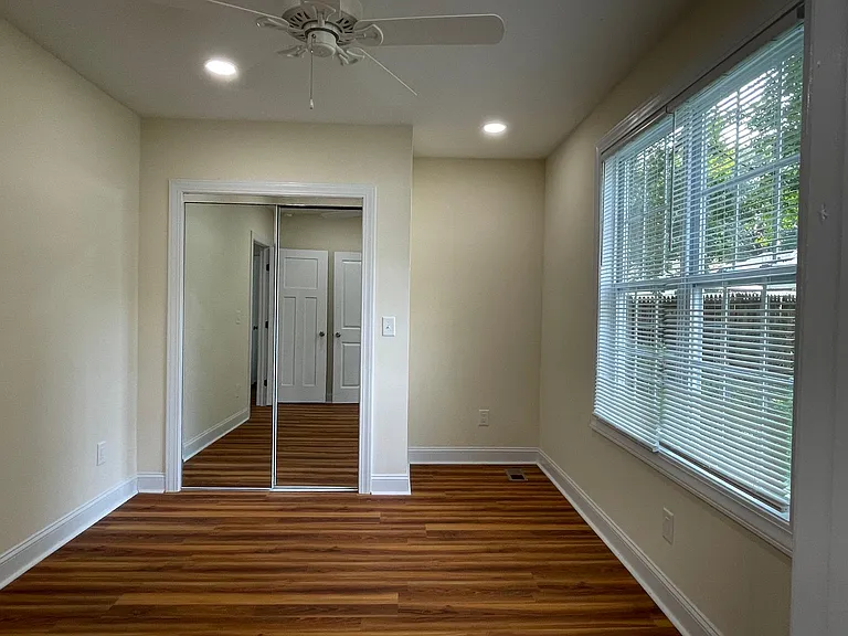 604 Avery St — Photo 26