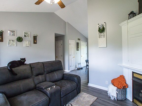 5th image of 207 River Oaks Dr