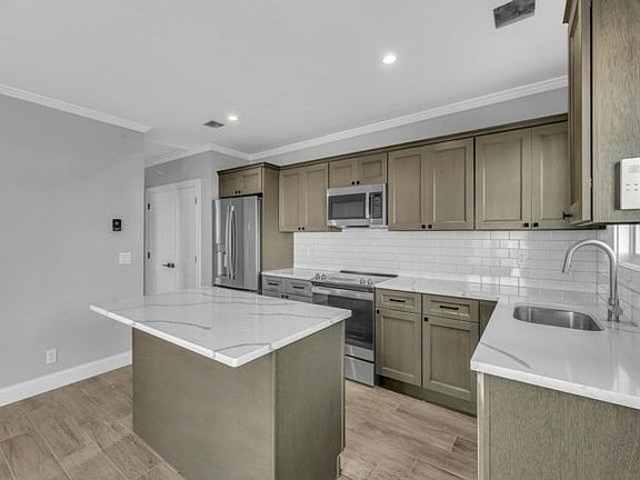 5th image of 505 Patio Village Way #1