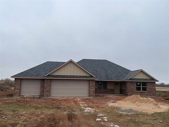 4th image of 401 NW Spring Creek Cir