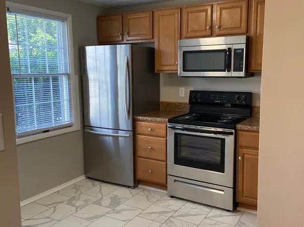 1311 Peabody Dr, Hampton, VA 23666