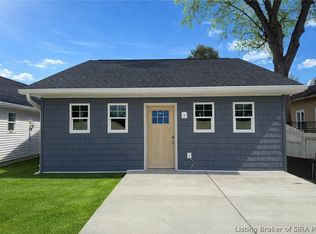 623 Main St, Jeffersonville, IN