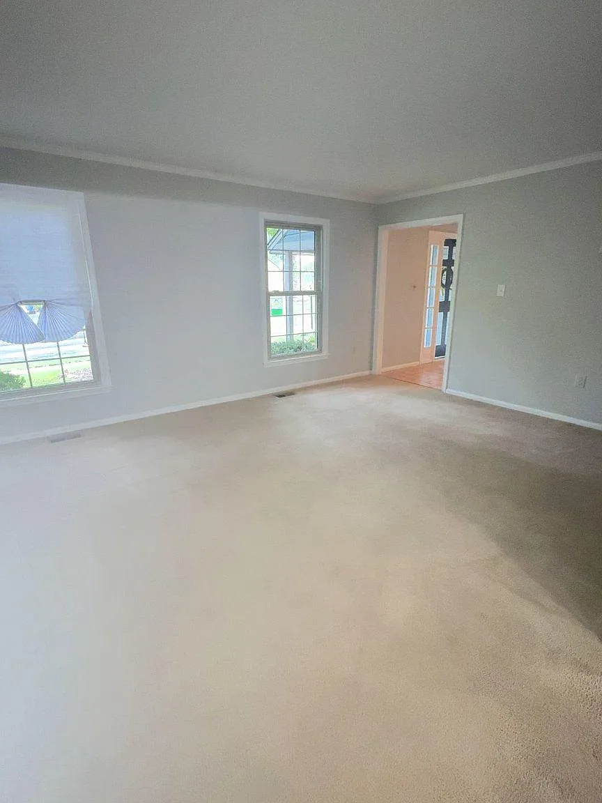 4 bed, 3.5 bath, 2640 sqft, $3,875 — Photo 3