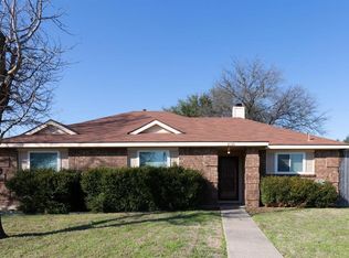 2321 Shadyoaks Ln, Rowlett, TX 75088