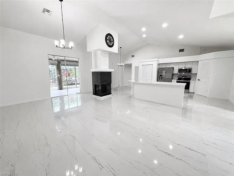 119 Plantation Cir — Photo 1