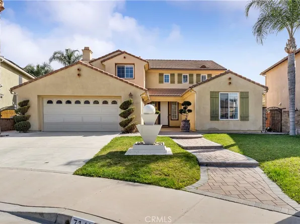 7142 Cornflower Ct, Corona, CA 92880