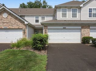 1937 Golden Gate Ln, Naperville, IL 60563