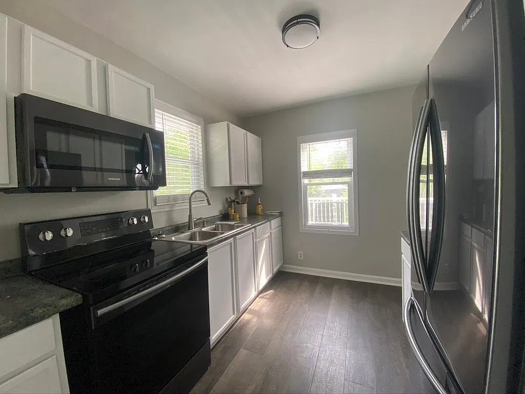 6301 Cincinnati Brookville Rd — Photo 4