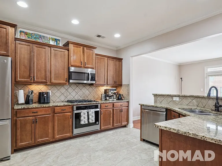 3301 Twinrose Pl — Photo 7