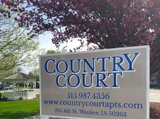 400 4th St APT 23, Waukee, IA 50263