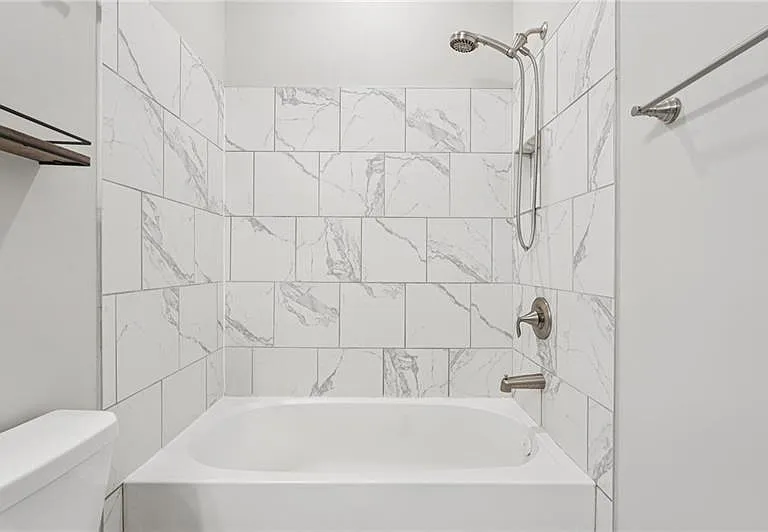741 Topsail Ln — Photo 40