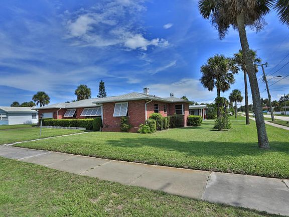4th image of 400 Pelican Ave