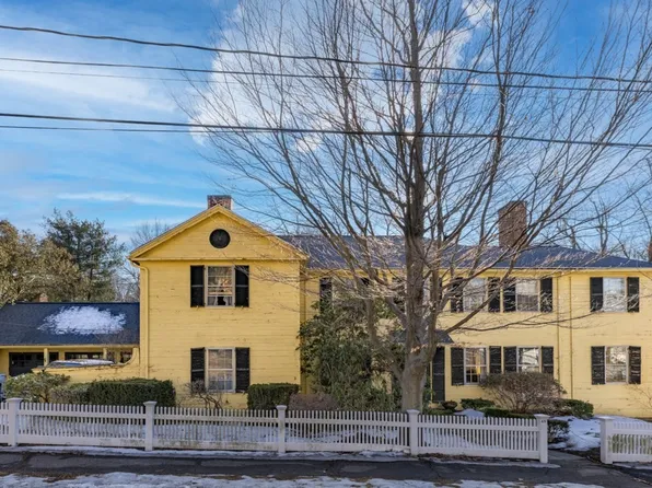 65 Brook Hill Rd, Milton, MA 02186