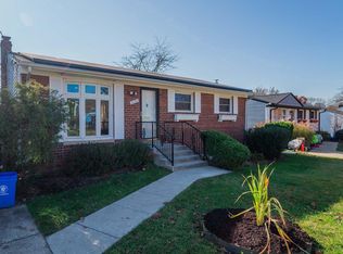 5110 Oakglen Dr, Rockville, MD 20852