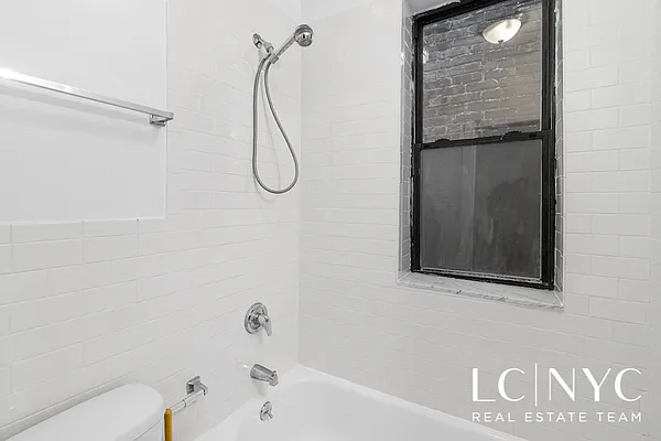 Rented by Keller Williams NYC | media 22