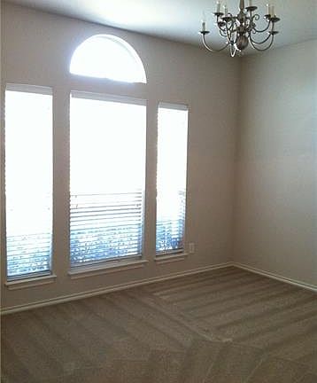 3rd image of 2148 Carlotta Dr