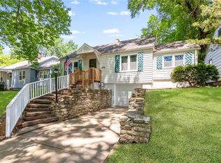 1204 Olive St, Leavenworth, KS 66048