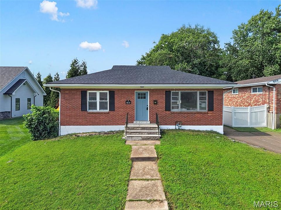 1st image of 7917 Hicks Ave