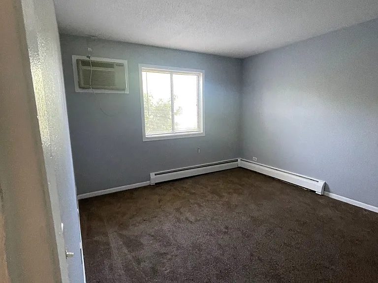 2200 Lewis Ave #204 — Photo 7