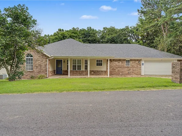 4 Benwick Ln, Bella Vista, AR 72714