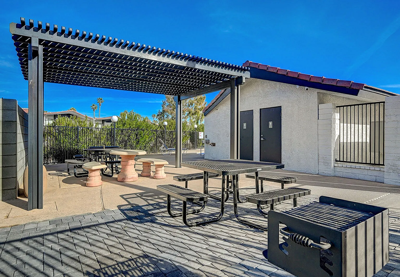 Bolero Apartments — Photo 1