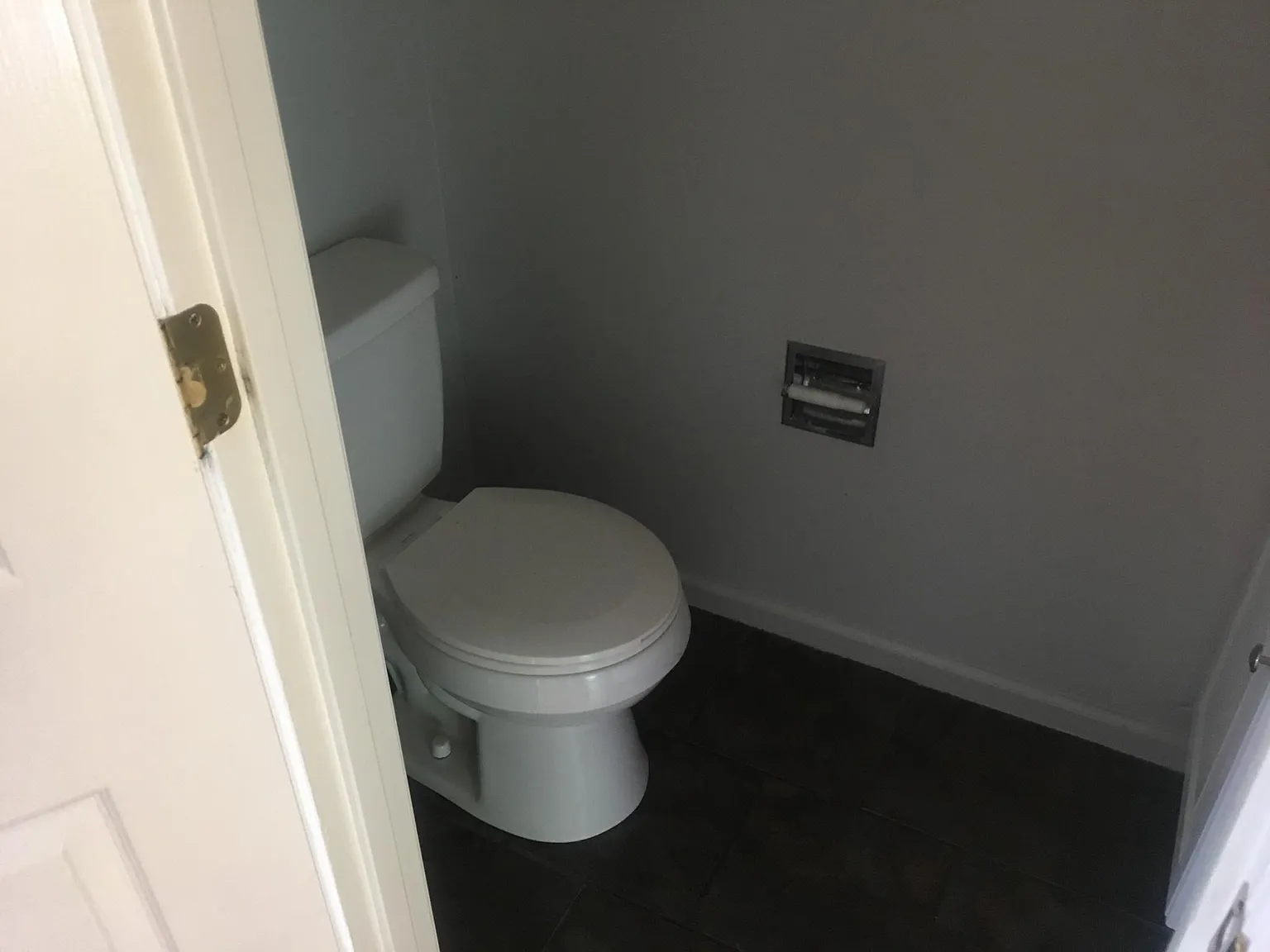 3 bed, 1.5 bath, 2352 sqft, $3,250 — Photo 4