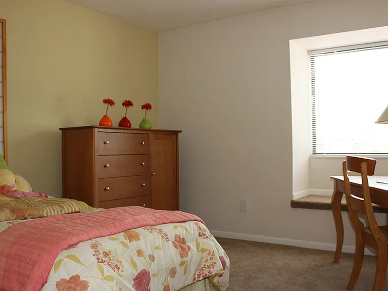 Hunter's Creek Apartments — Photo 37