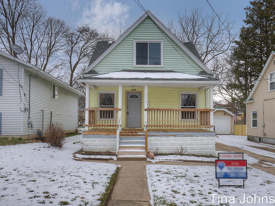 1st image of 1366 College Ave NE