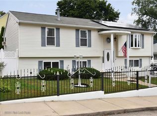 139 California Ave, Providence, RI 02905