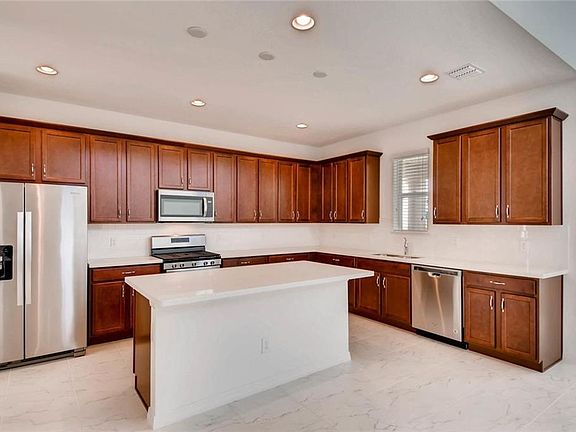 5th image of 15651 Honeybell Dr