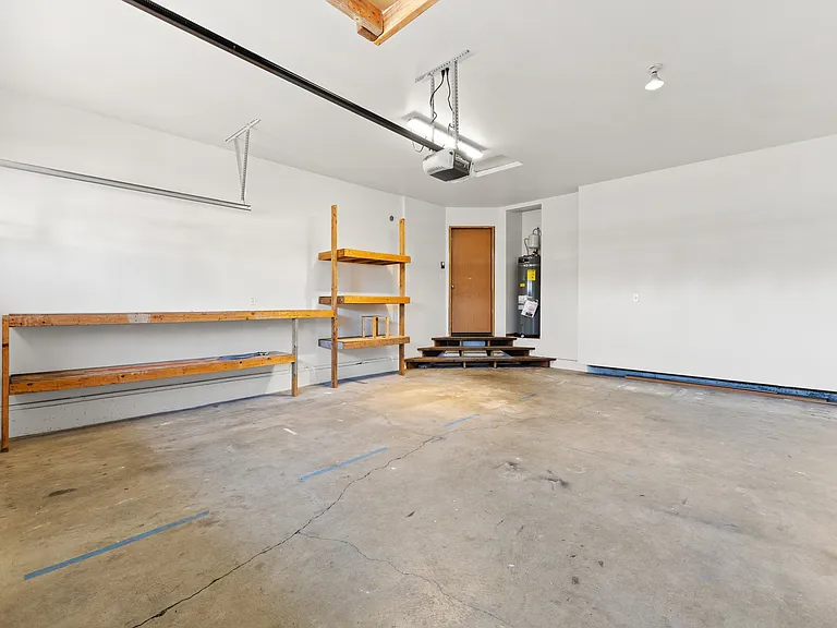 117 Violet Meadow St E — Photo 18