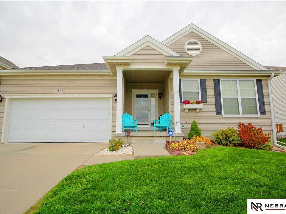 1st image of 2408 S River Rock Dr