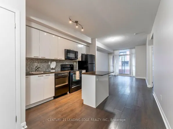 15 Bruyeres Mews #517, Toronto, ON M5V 0A7