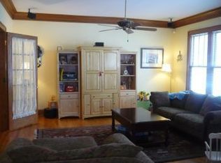 568 Brook St, Elgin, IL 60120