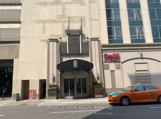 8 Park Rd #2513, Toronto, ON M4W 3S5