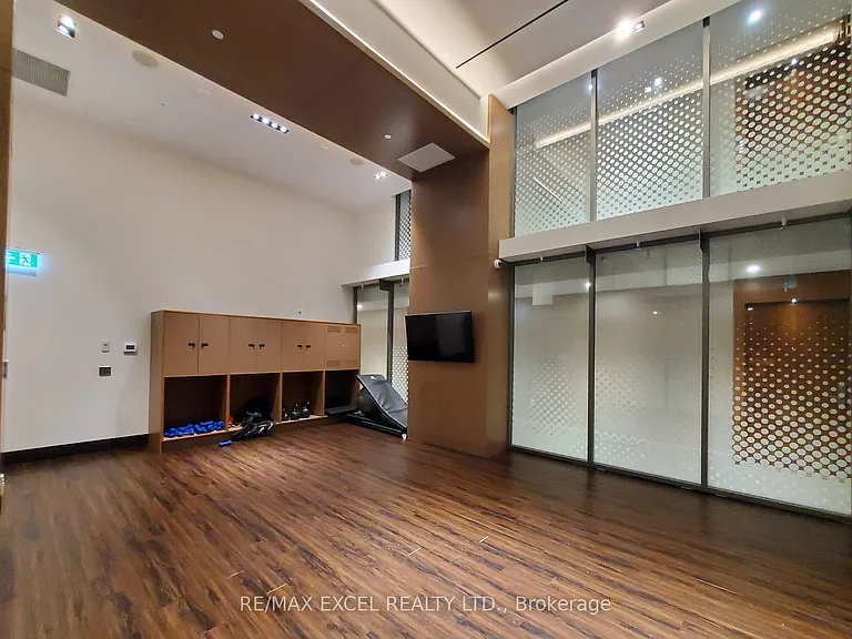 15 Queens Quay E #1303 — Photo 17