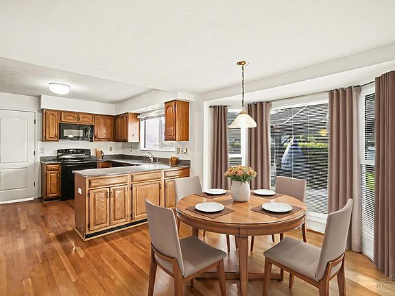 5th image of 1184 Creekstone Dr