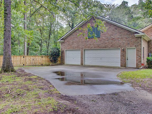 5th image of 161 Pelzer Dr