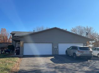 4581 Hayward Rd N, Oakdale, MN 55128