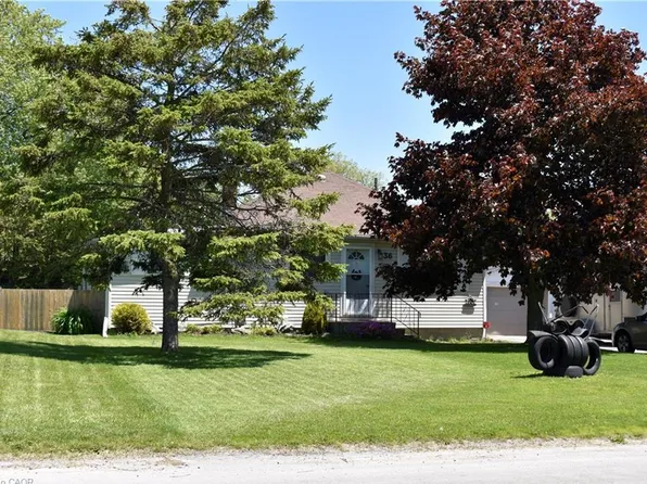36 Woodhouse Ave, Norfolk County, ON N0A 1N8