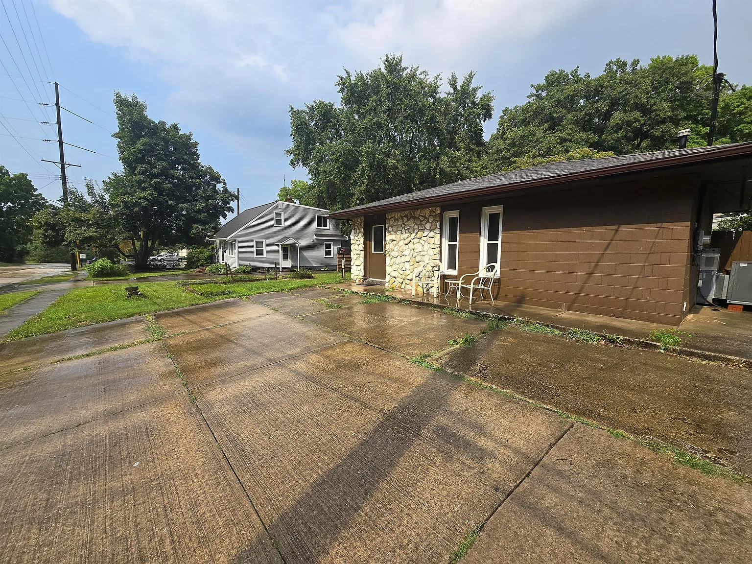 811 Marvin Street - 1 — Photo 4