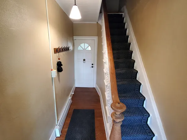2 Lawrence St #1, Rensselaer, NY 12144