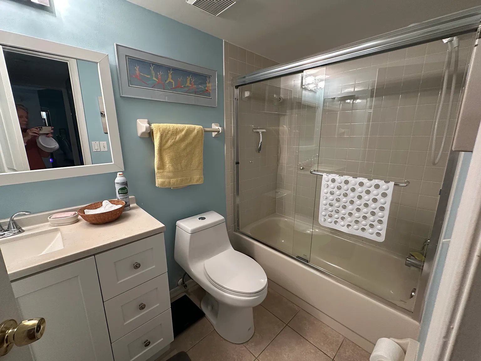 1 bed, 1281 sqft, $1,100 — Photo 3