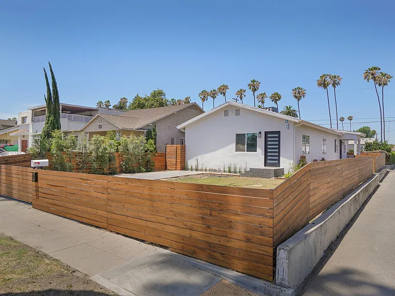 5121 Cimarron St — Photo 1