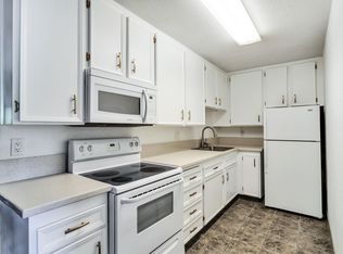 2822 N Auburn Ct E #210, Palm Springs, CA 92262