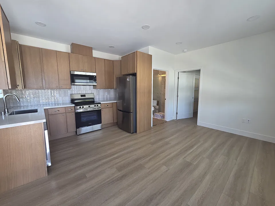 4783 Bermuda Ave #101
